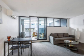 Little Collins Comfort - CBD Stay in Free Tram Zone